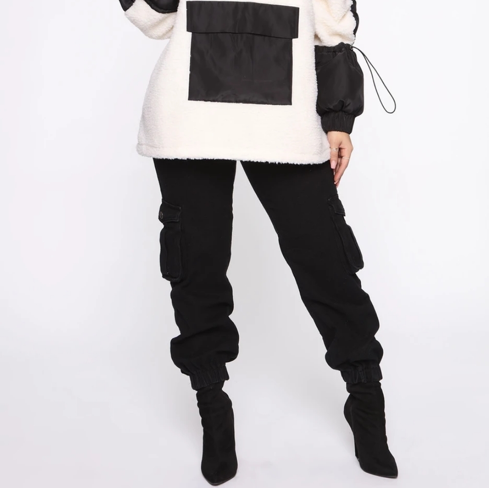 Fashion Nova Run the World Cargo Pants